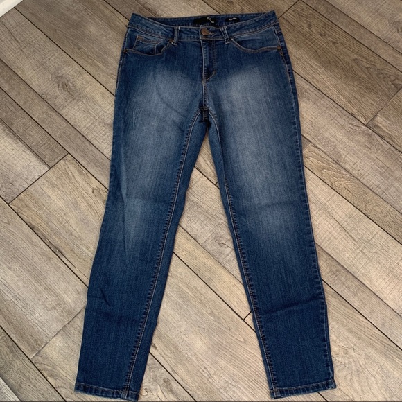 822 Adrianna Stretch Skinny Jeans 1 